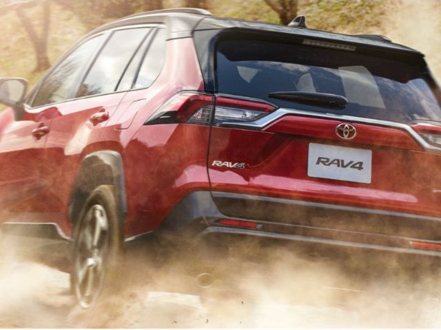 「RAV4がでかすぎ」と言われる原因は1855mmの全幅